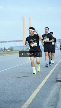 Runner Photo 2076679