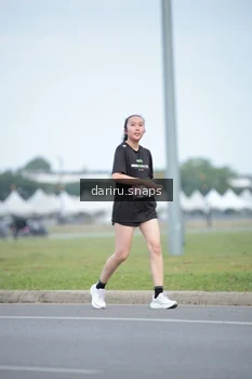 Runner Photo 2076727