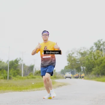 Runner Photo 2076747
