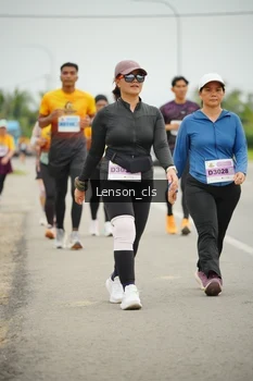 Runner Photo 2076772
