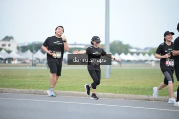 Runner Photo 2076865