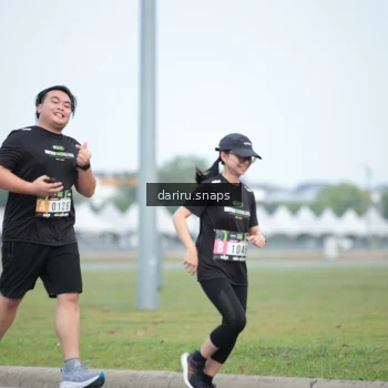 Runner Photo 2076872