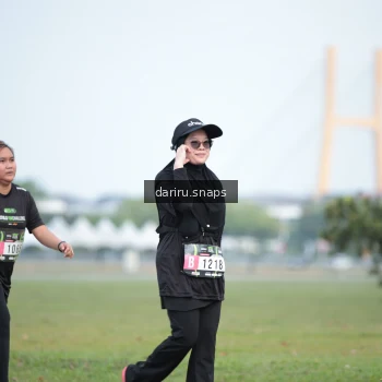 Runner Photo 2076885