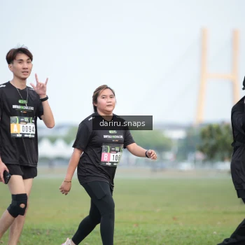 Runner Photo 2076890
