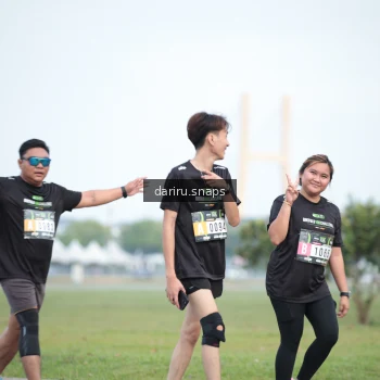 Runner Photo 2076909