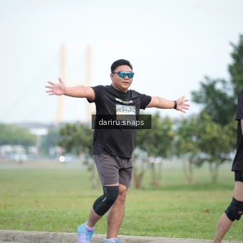 Runner Photo 2076915