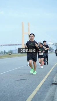 Runner Photo 2076943