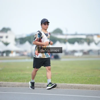 Runner Photo 2076946