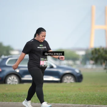 Runner Photo 2077254