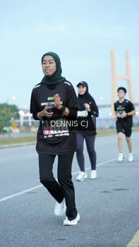 Runner Photo 2077343