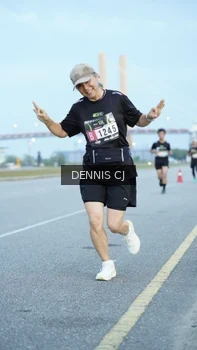 Runner Photo 2077718