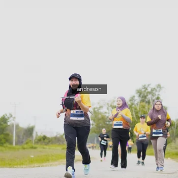 Runner Photo 2077754