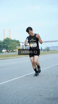 Runner Photo 2077780