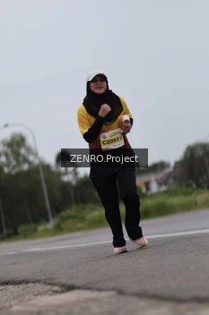 Runner Photo 2078484