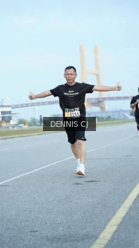 Runner Photo 2078675