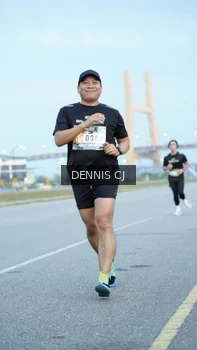 Runner Photo 2078717