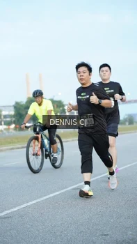 Runner Photo 2079075