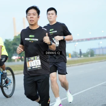 Runner Photo 2079089