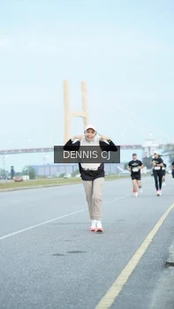 Runner Photo 2079143