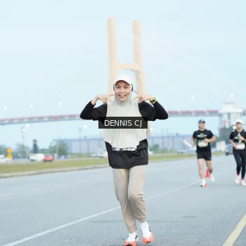 Runner Photo 2079153