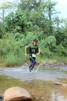 Runner Photo 2079423