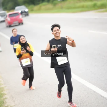 Runner Photo 2079473