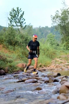 Runner Photo 2079573