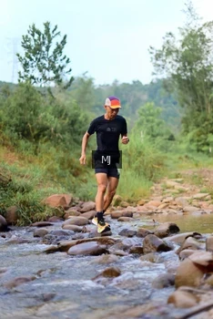 Runner Photo 2079577