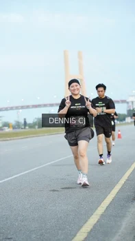 Runner Photo 2079851