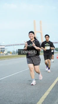 Runner Photo 2079860