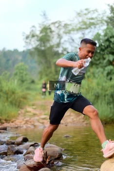 Runner Photo 2079885