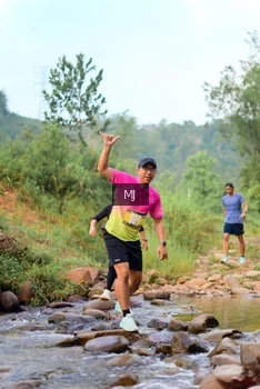Runner Photo 2079943