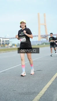 Runner Photo 2079967