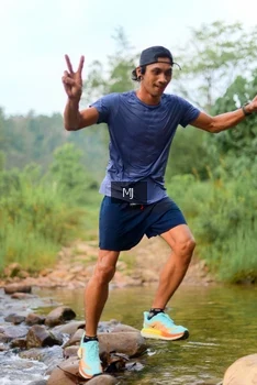 Runner Photo 2080001