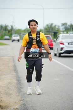 Runner Photo 2080021