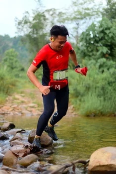 Runner Photo 2080033
