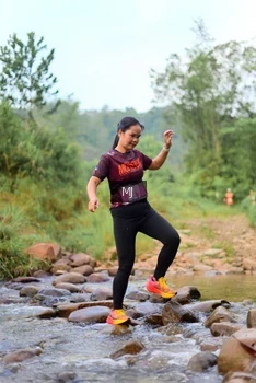 Runner Photo 2080042