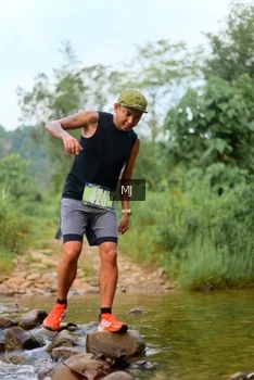 Runner Photo 2080203