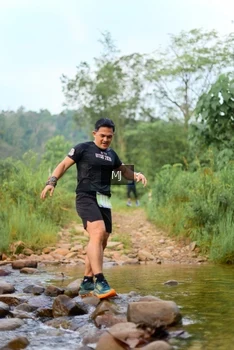 Runner Photo 2080221