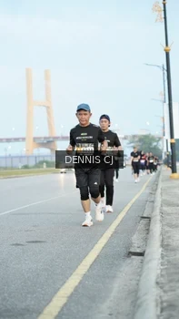 Runner Photo 2080285