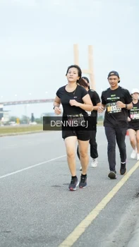 Runner Photo 2081041