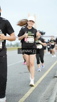 Runner Photo 2081099