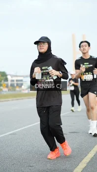 Runner Photo 2081224