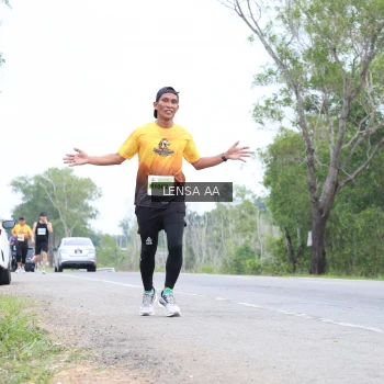 Runner Photo 2081574