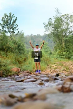 Runner Photo 2081643