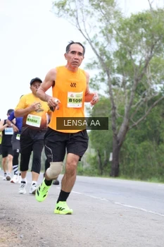 Runner Photo 2081765