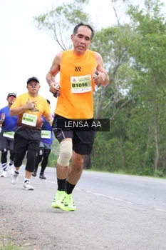 Runner Photo 2081819