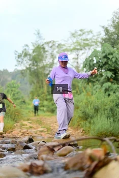 Runner Photo 2082084