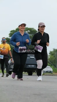 Runner Photo 2082140