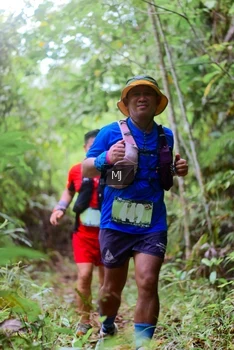 Runner Photo 2082885